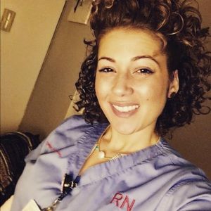 Meet your Posher, Cassandra